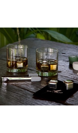 Beyond Whisky Steine Edelstahl im 8er Set Whiskey Steine wiederverwendbar mit Zange im Geschenkset Edelstahl Eiswürfel & Kühlsteine als Zubehör für Whisky Gin und Rum - B08L5F8CDGW