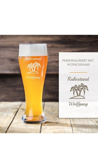 Smyla Premium Weizenbierglas Ruhestand mit Gravur | Geschenk-Idee | personalisiertes Bier-Glas mit Name | Geschenk für Männer 0,5 Liter - B08LNJC2V4X